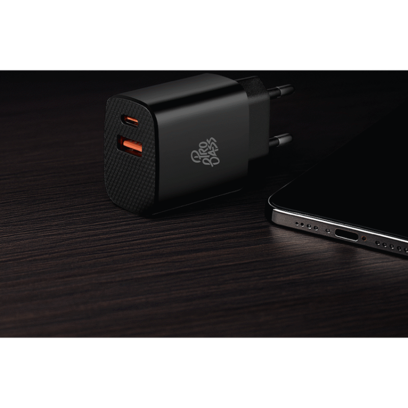 Pro Bass PowerCharge Series 12w Dual USB and Type-C Wall Charger - Black